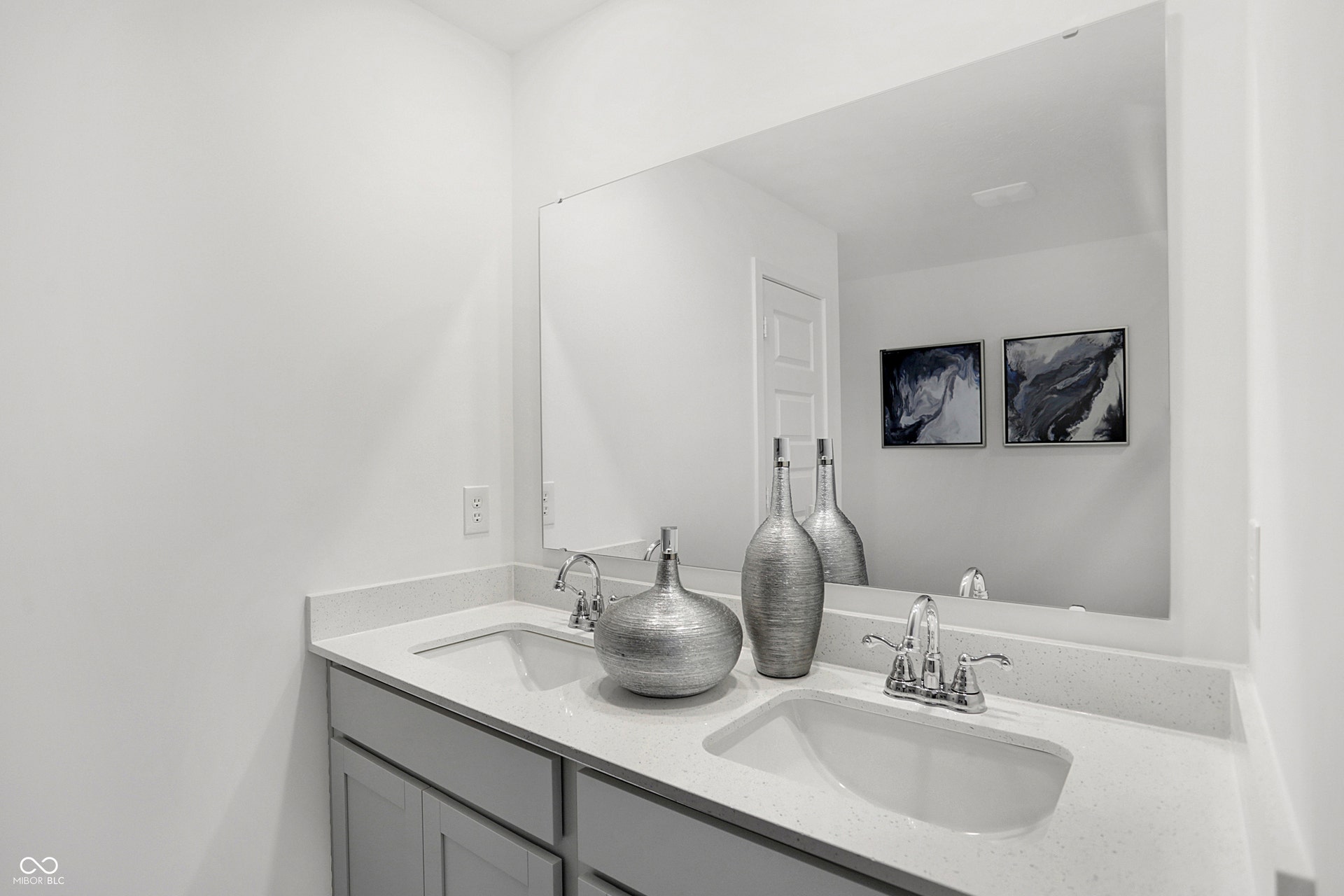 1547 Pine Circle, Franklin, IN 46131
