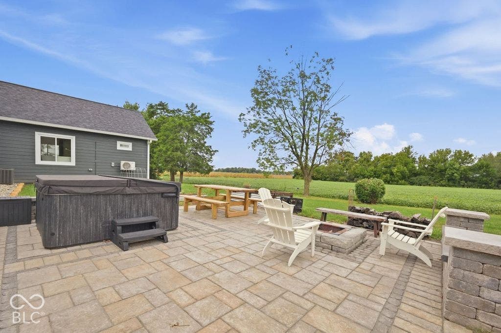 New Patio Area w/ Firepit, Hot tub & Above Ground Pool