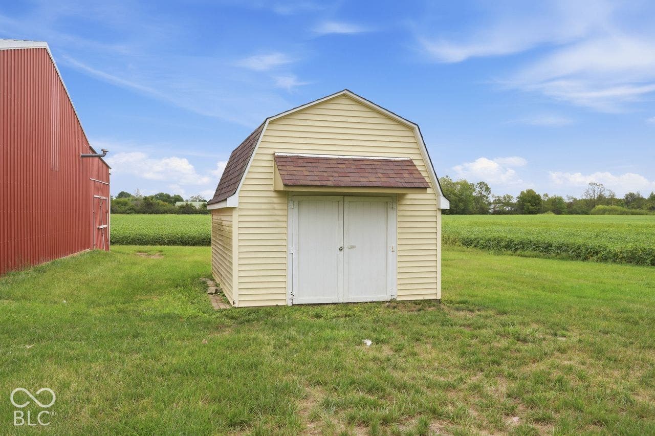 6425 N 125 Road W, Whiteland, IN 46184