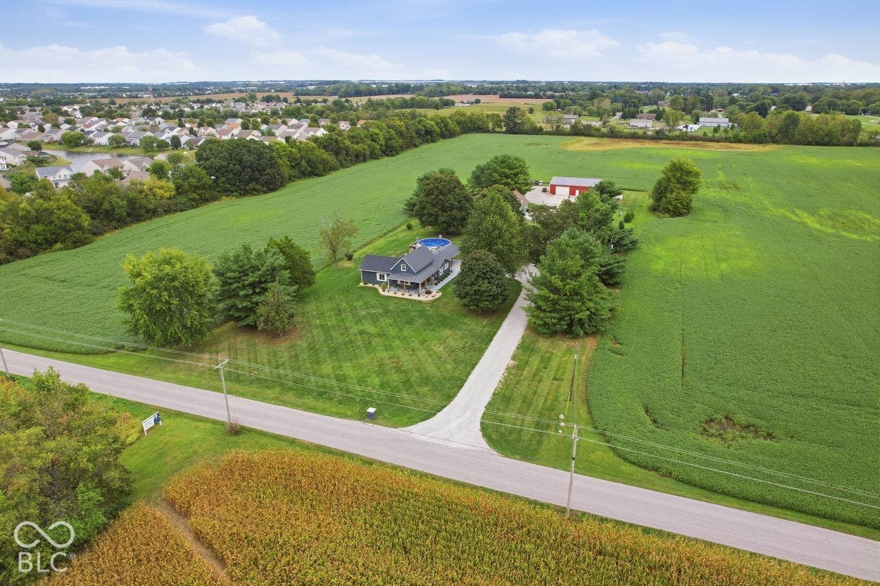 6425 N 125 Road W, Whiteland, IN 46184