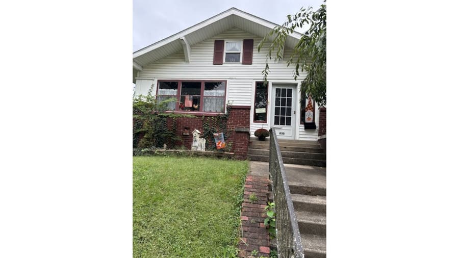 Property photo for 830 S Armstrong, Kokomo, IN