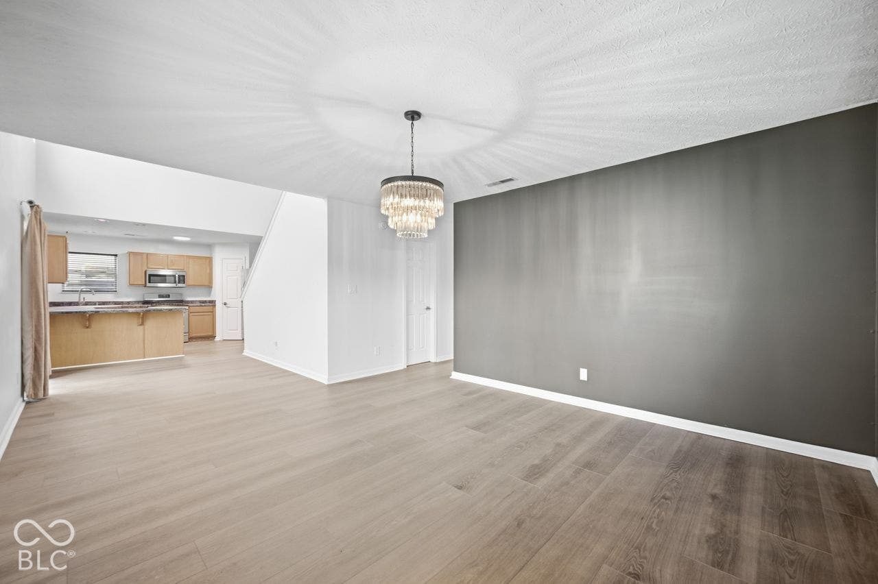 7622 Sergi Canyon Drive, Indianapolis, IN 46217 7622 Sergi Canyon Drive, Indianapolis, IN 46217
