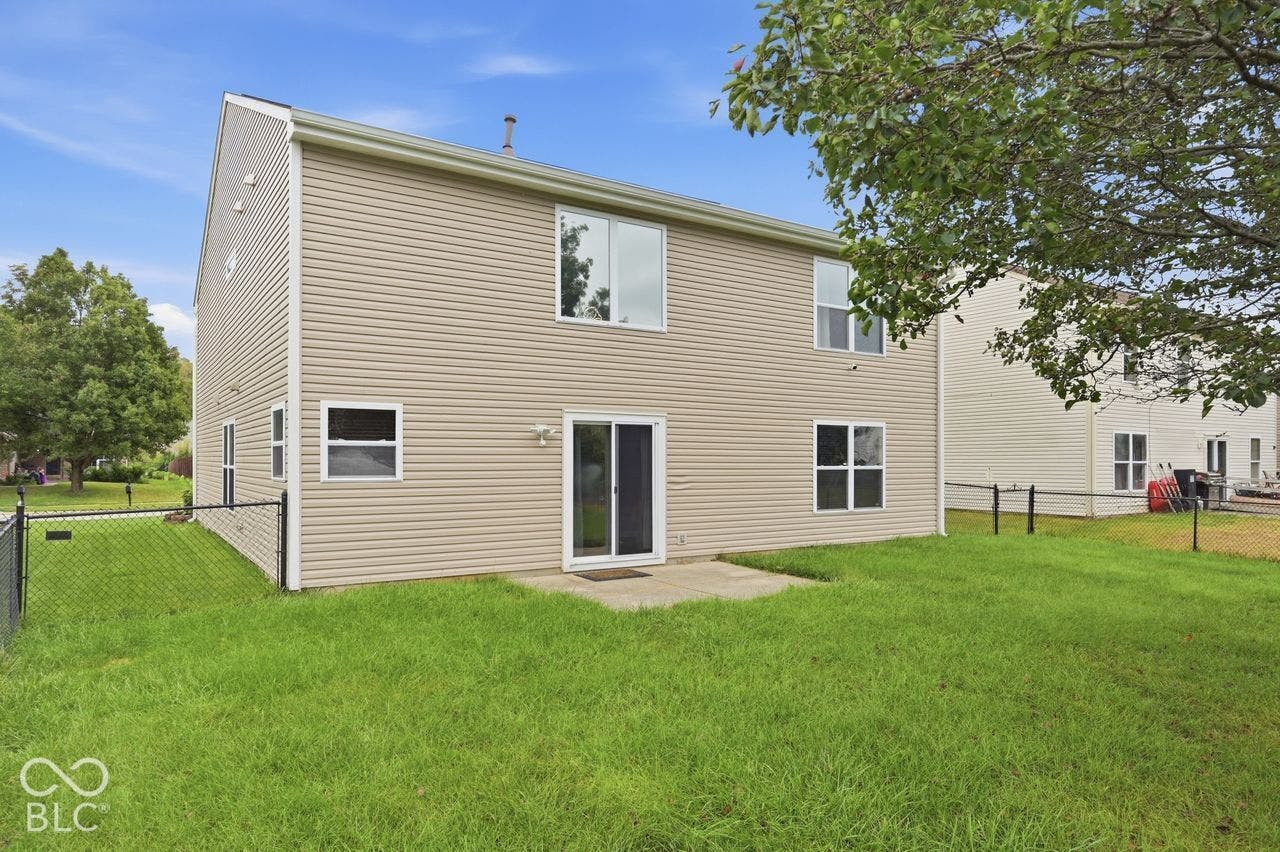 7622 Sergi Canyon Drive, Indianapolis, IN 46217 7622 Sergi Canyon Drive, Indianapolis, IN 46217