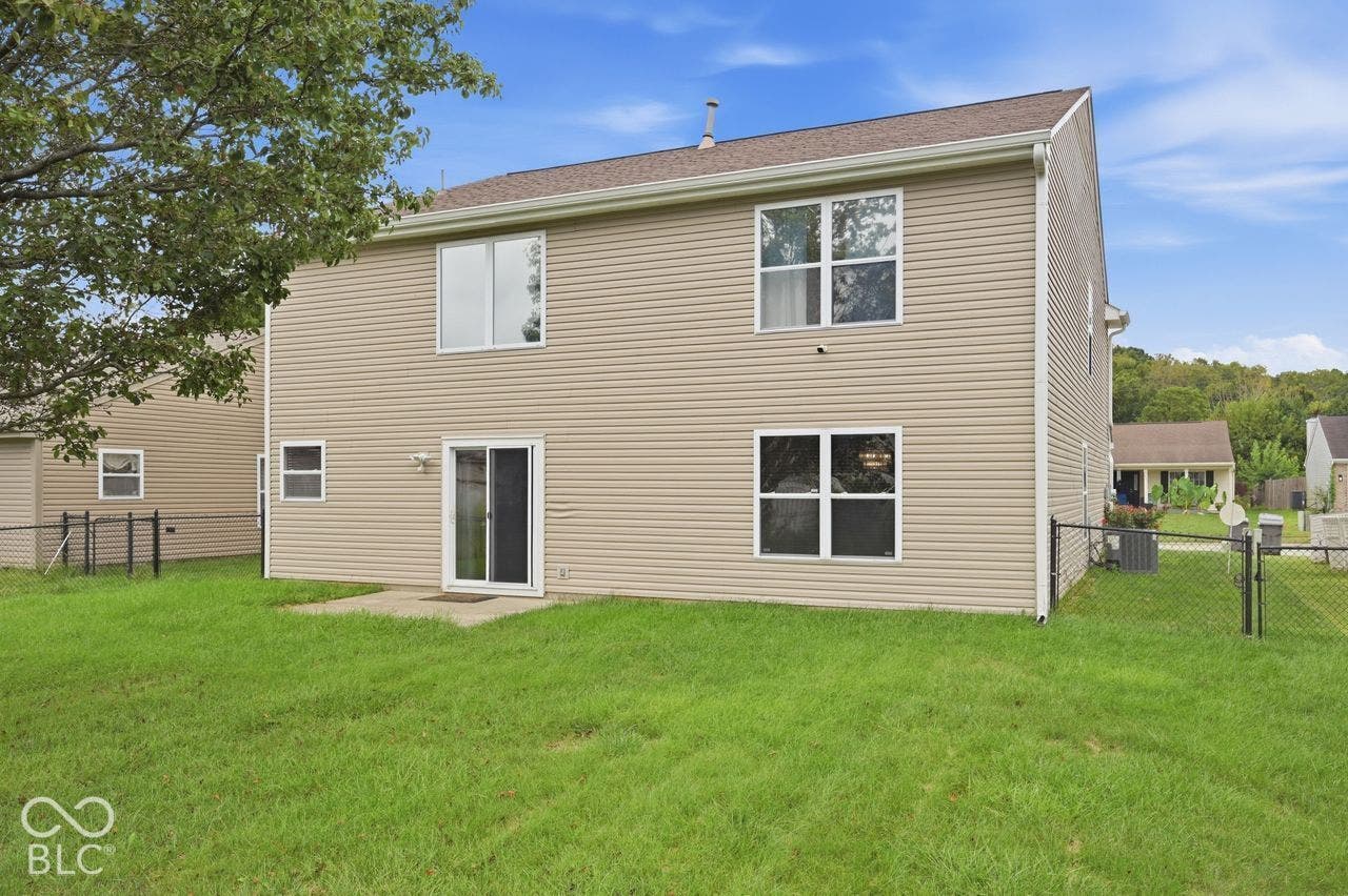 7622 Sergi Canyon Drive, Indianapolis, IN 46217 7622 Sergi Canyon Drive, Indianapolis, IN 46217