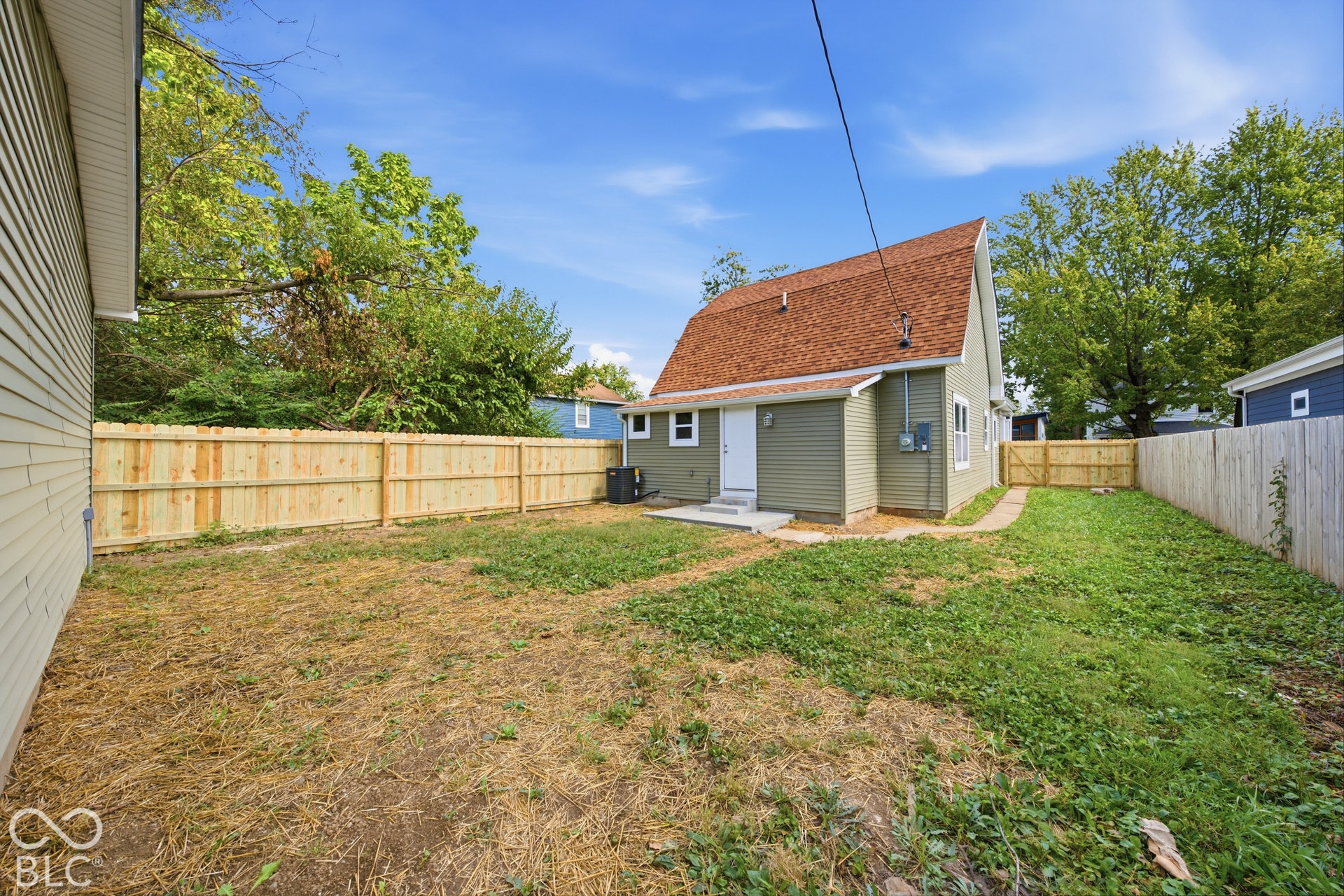 246 N Tacoma Avenue, Indianapolis, IN 46201 246 N Tacoma Avenue, Indianapolis, IN 46201