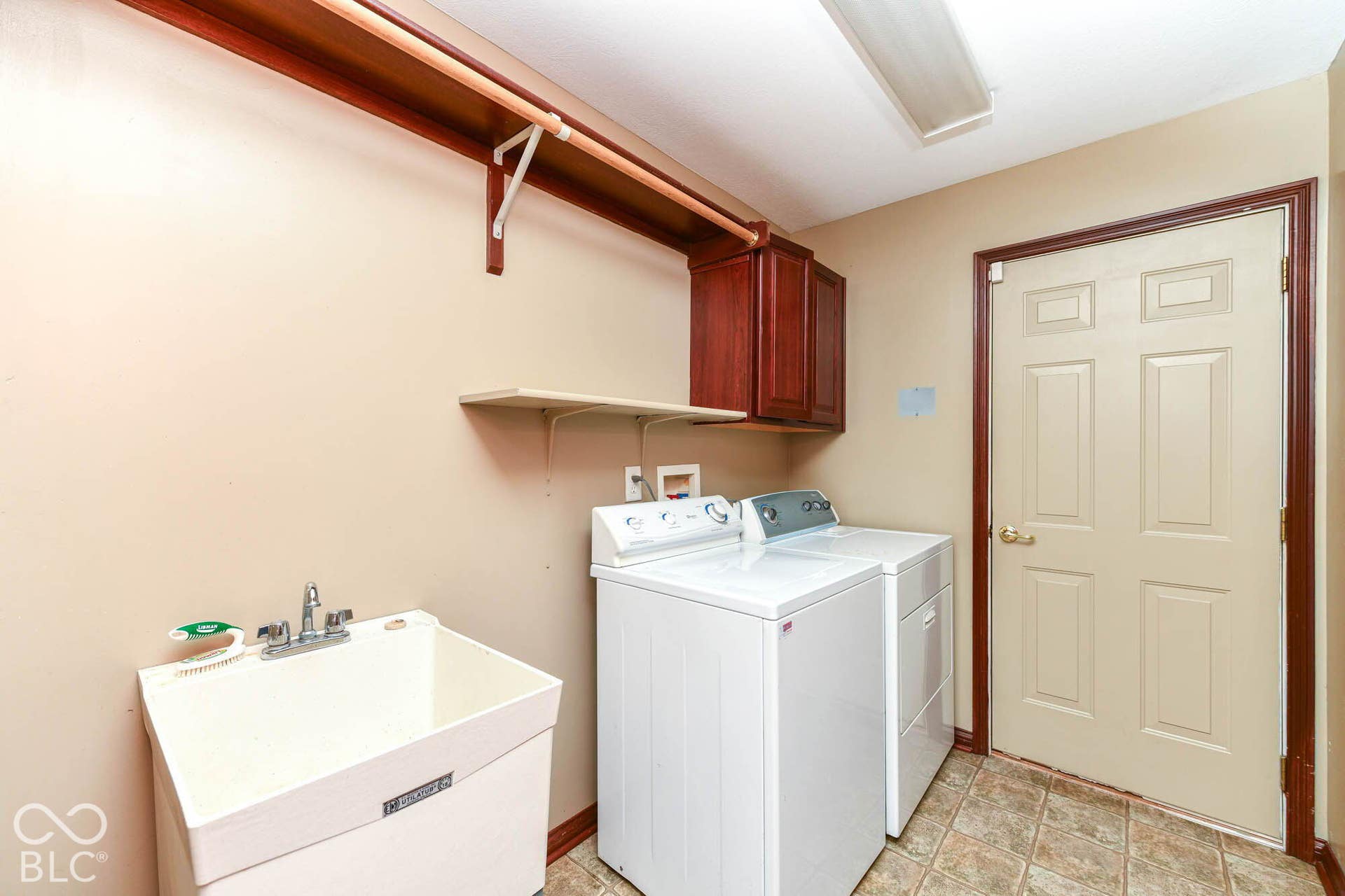 11513 Brook Bay Circle, Indianapolis, IN 46229
