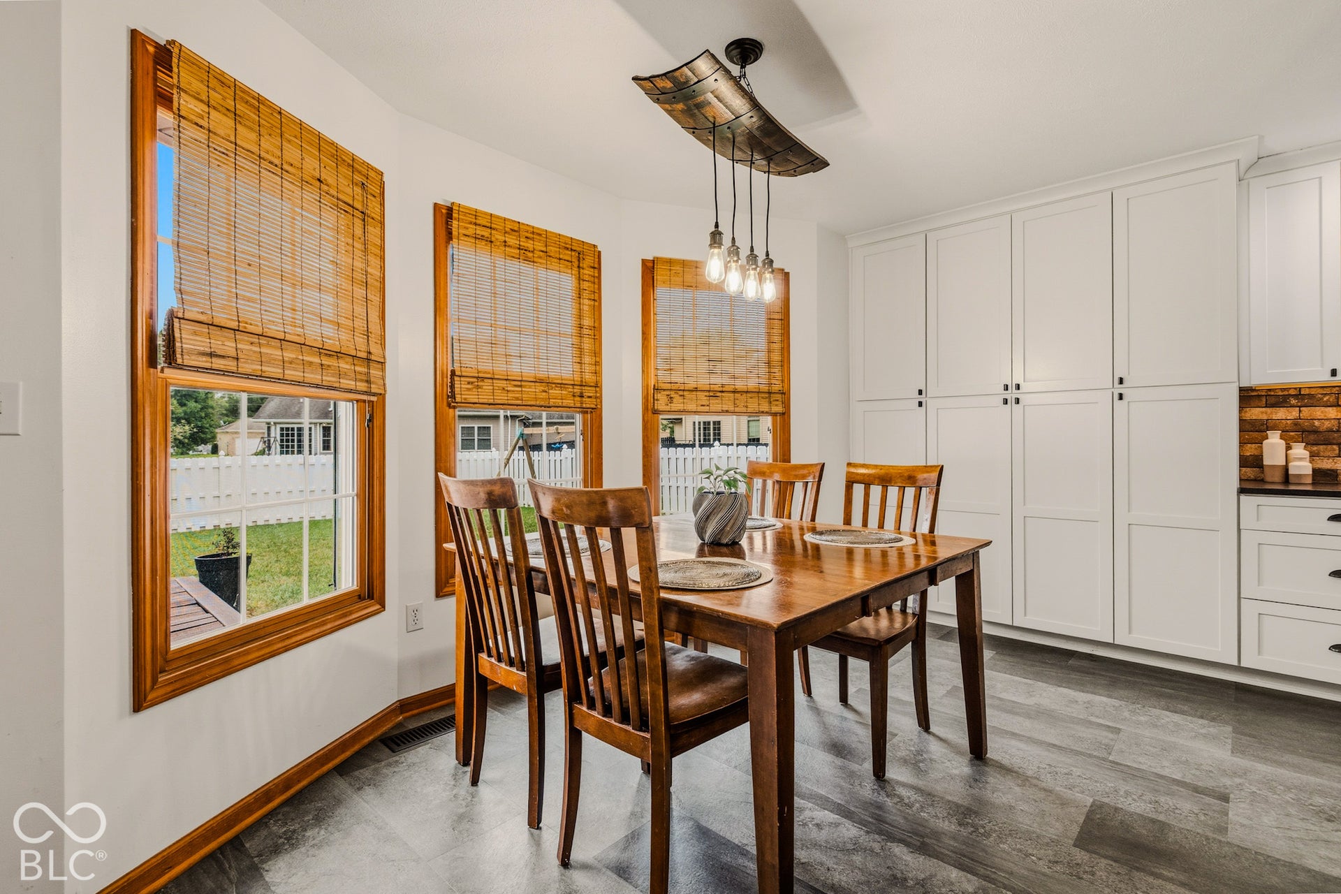 3693 Arapahoe Trail, Columbus, IN 47203 3693 Arapahoe Trail, Columbus, IN 47203