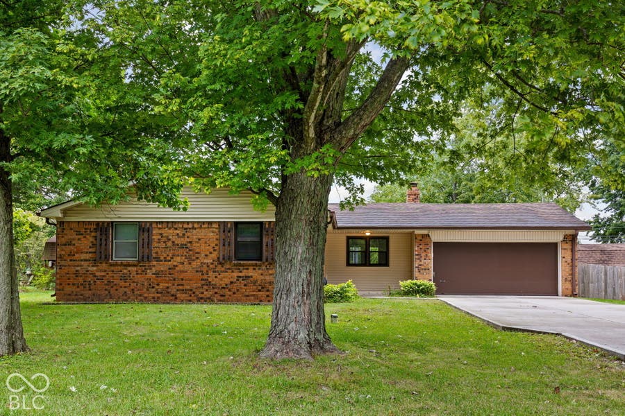 Property photo for 1648 N Avon Avenue, Avon, IN