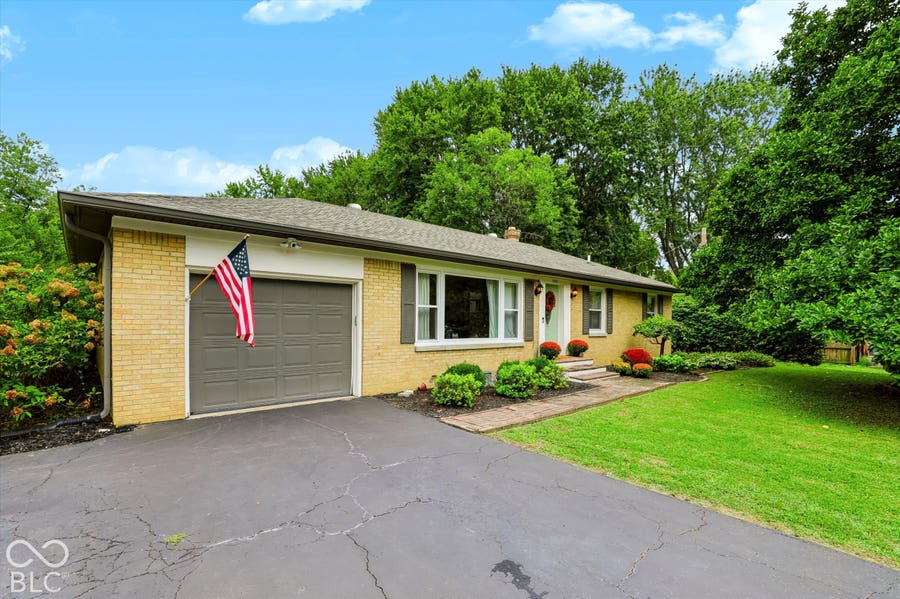 Property photo for 1040 Tulip Drive, Indianapolis, IN