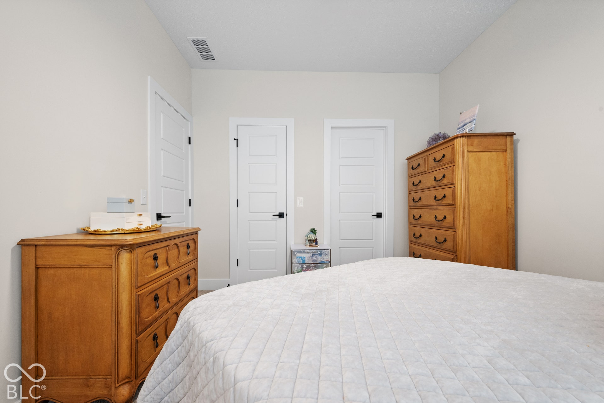 525 Gilder Drive, Carmel, IN 46032