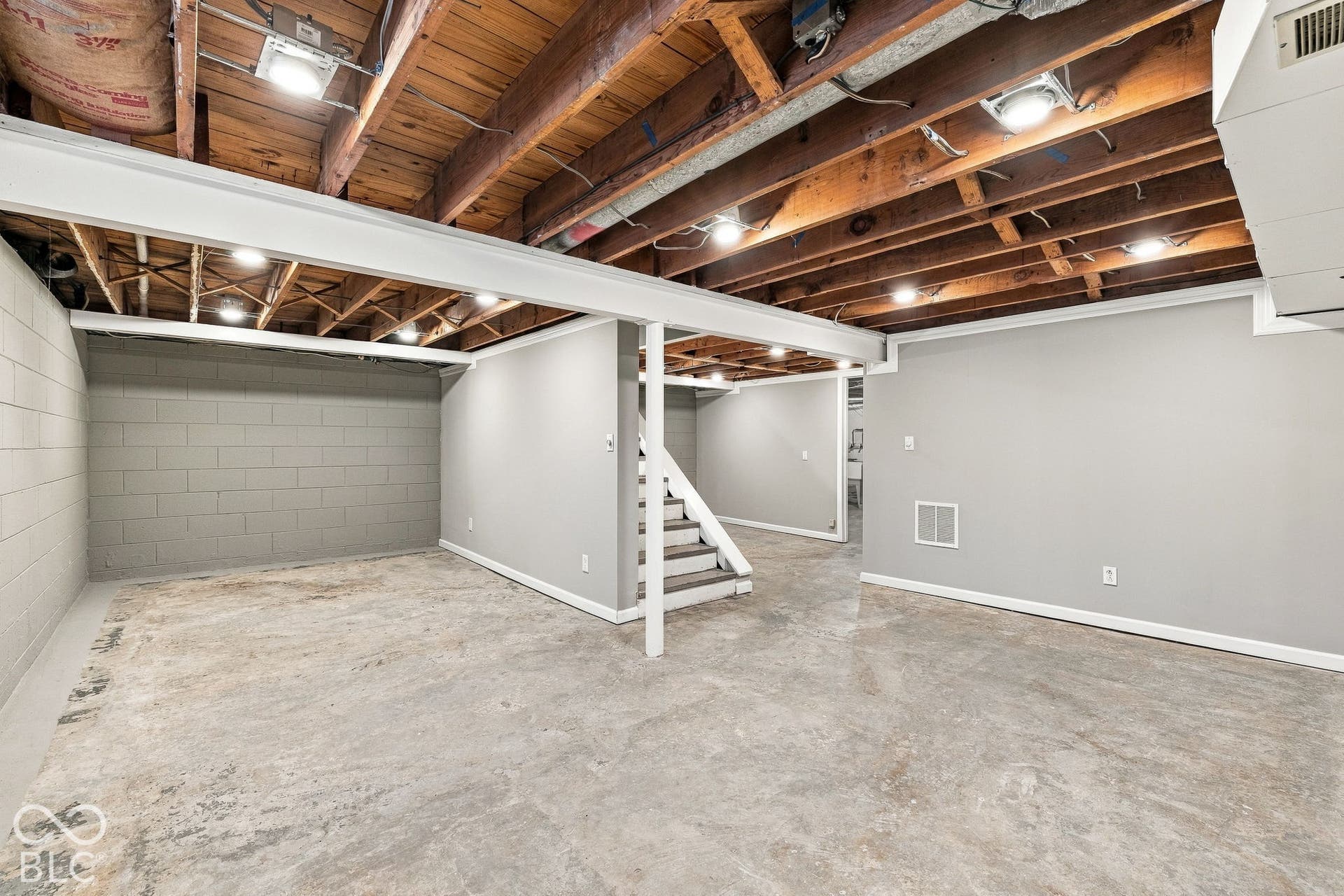 2311 E 63rd Street, Indianapolis, IN 46220