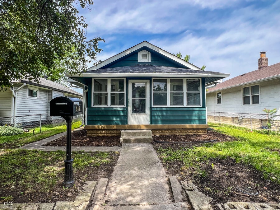 Property photo for 946 N Somerset Avenue, Indianapolis, IN