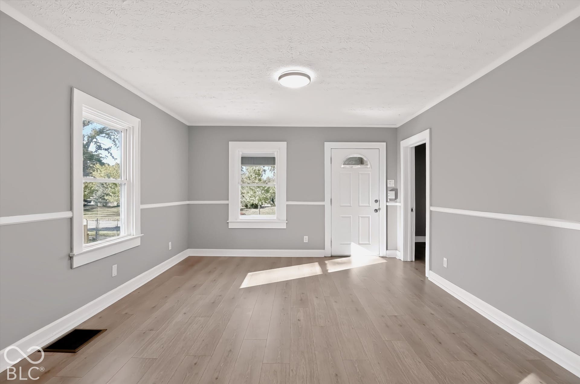 1415 E Castle Avenue, Indianapolis, IN 46227