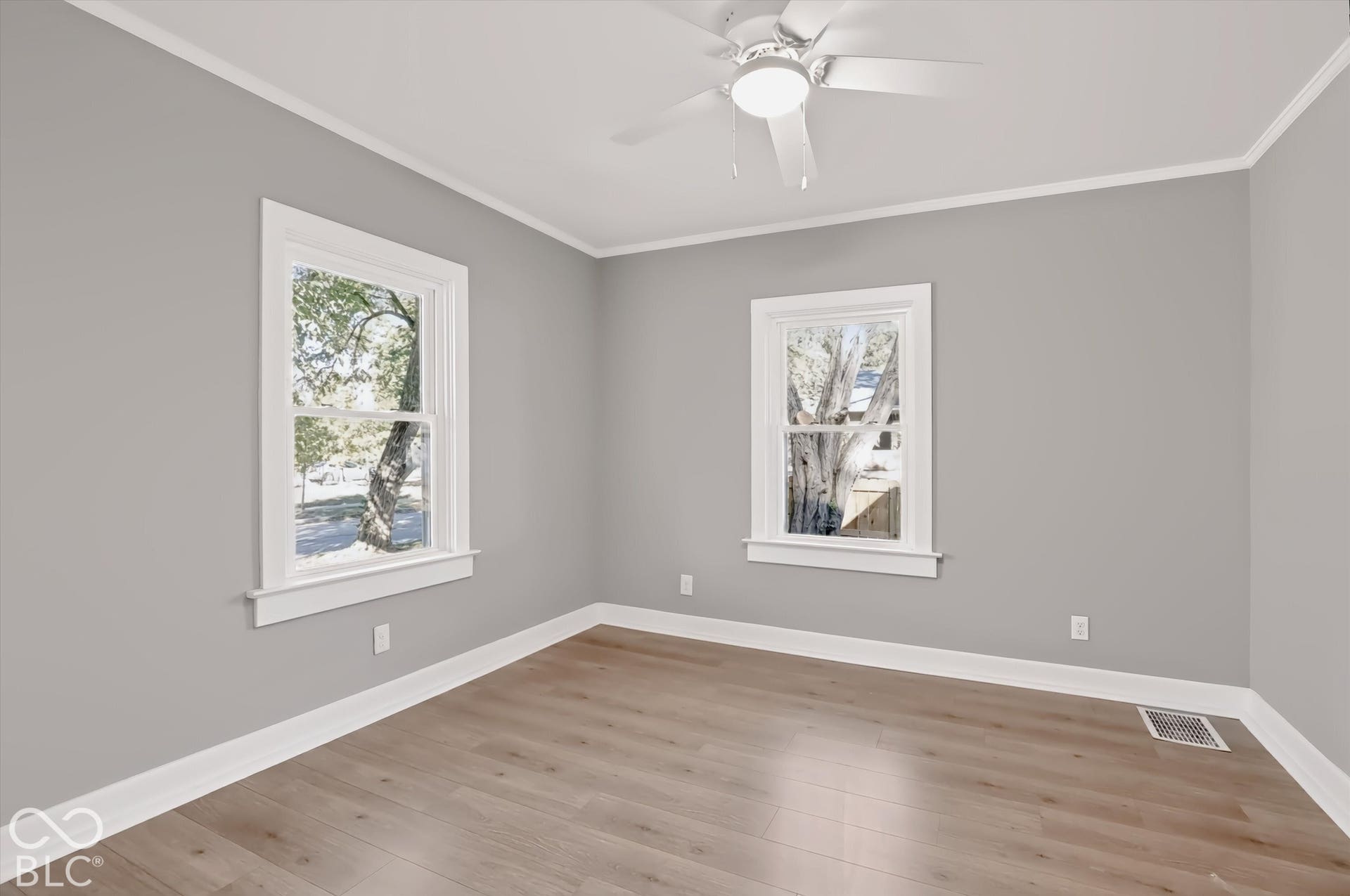 1415 E Castle Avenue, Indianapolis, IN 46227