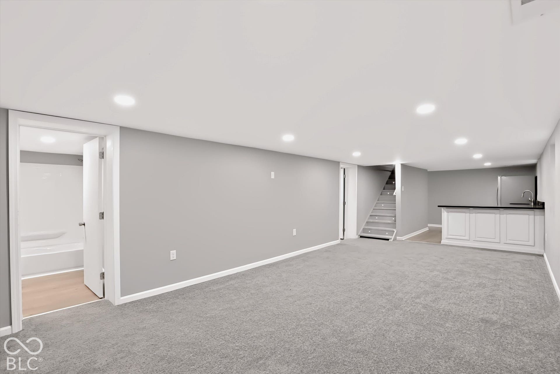 1415 E Castle Avenue, Indianapolis, IN 46227