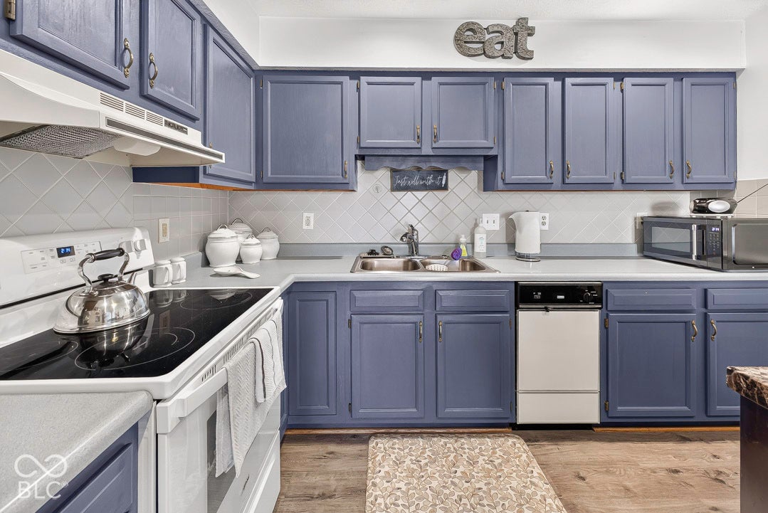 1035 Ina Circle, Franklin, IN 46131 1035 Ina Circle, Franklin, IN 46131