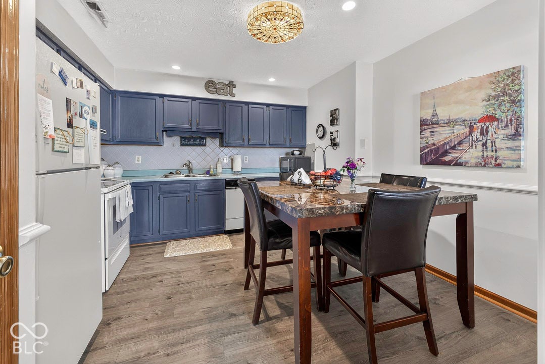 1035 Ina Circle, Franklin, IN 46131 SPACE FOR TABLE OR ISLAND