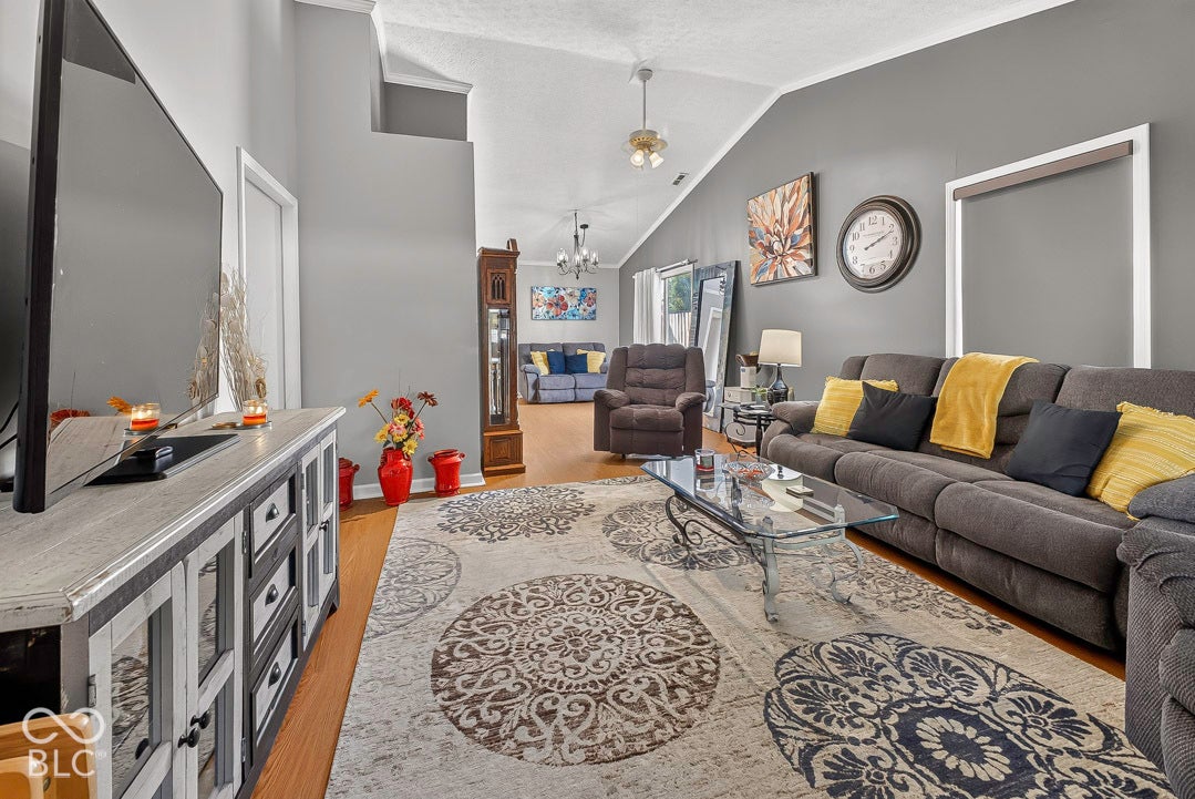 1035 Ina Circle, Franklin, IN 46131 LARGE OPEN SPACE