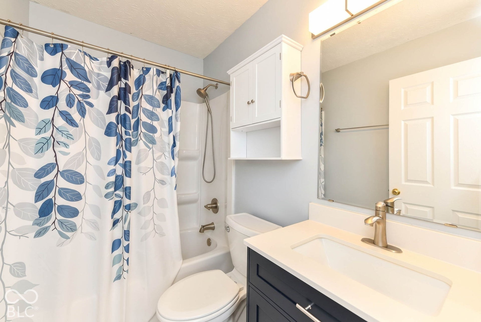 8935 Tanner Drive, Fishers, IN 46038 Bathroom