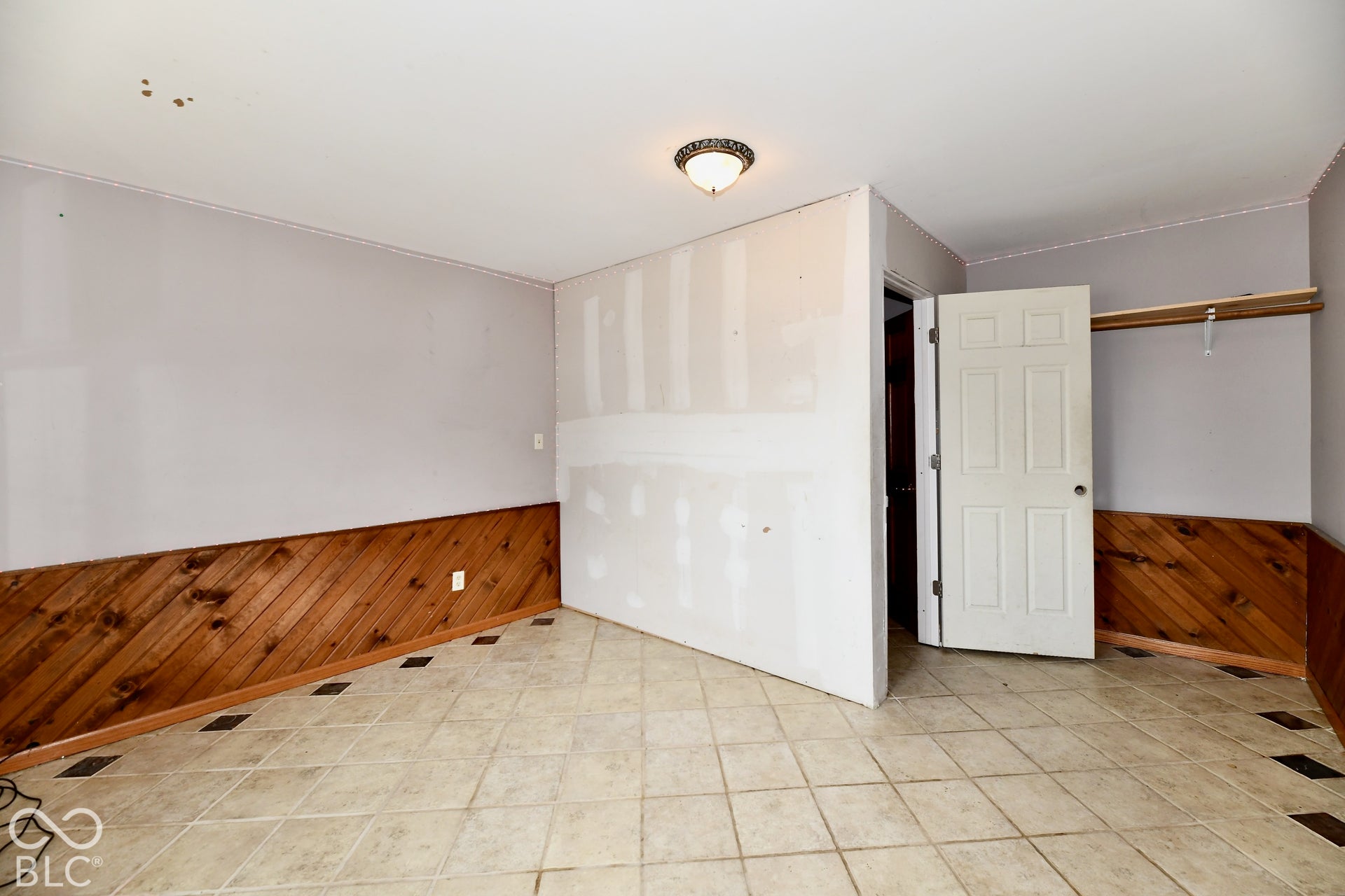 1610 Yazoo Drive, Beech Grove, IN 46107