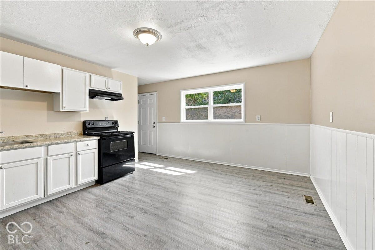 3743 Breen Drive, Indianapolis, IN 46235 3743 Breen Drive, Indianapolis, IN 46235