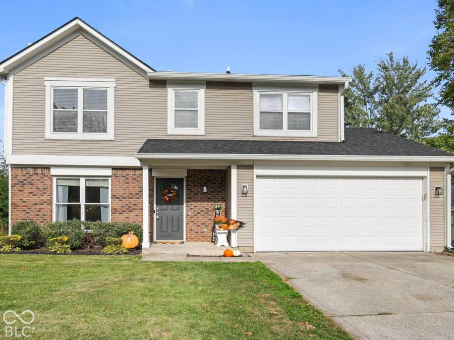 Property photo for 8465 Summertree Lane, Indianapolis, IN