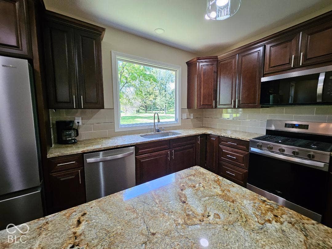 206 W 266th Street W, Sheridan, IN 46069