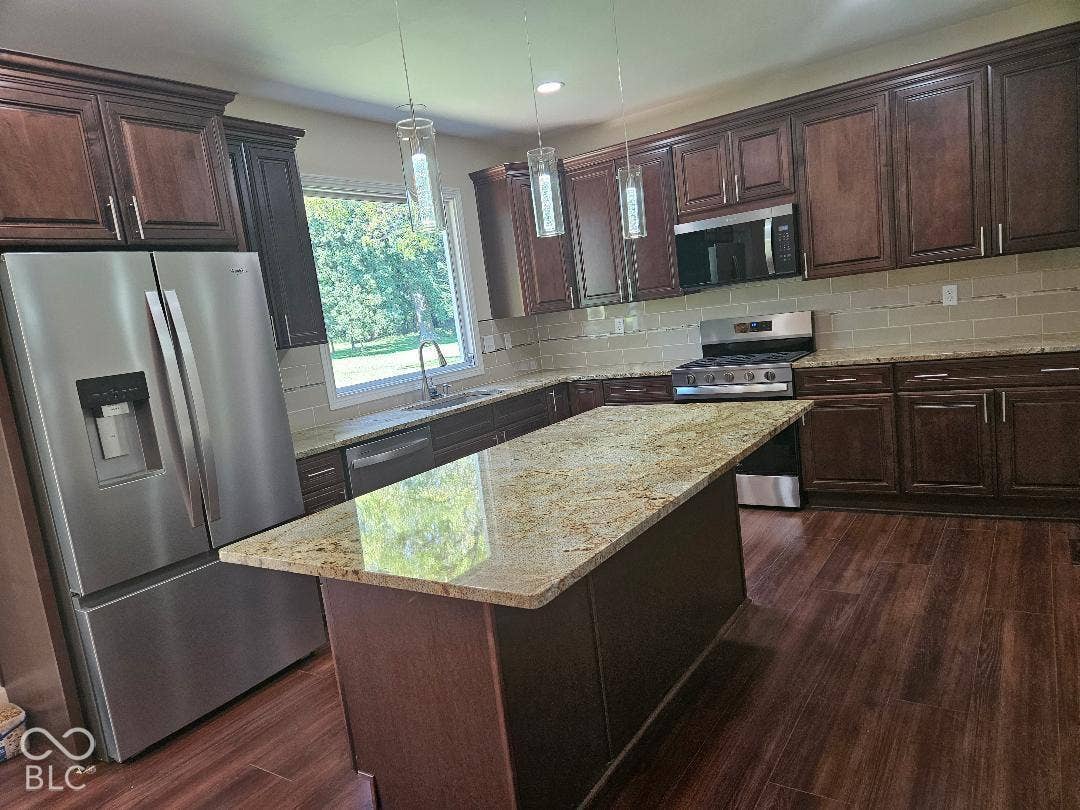 206 W 266th Street W, Sheridan, IN 46069