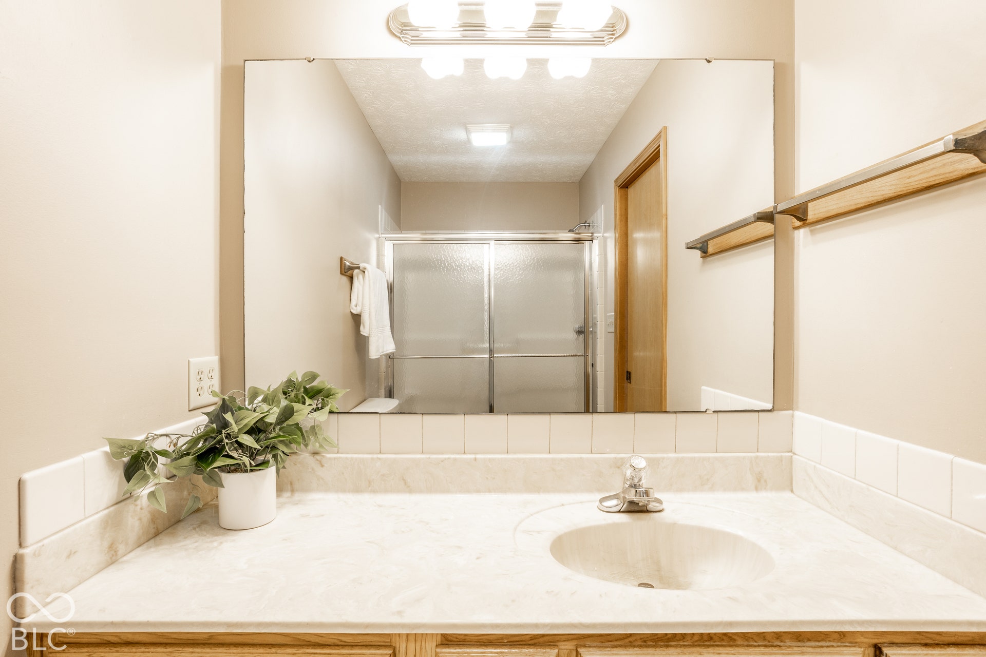 Primary suite bathroom
