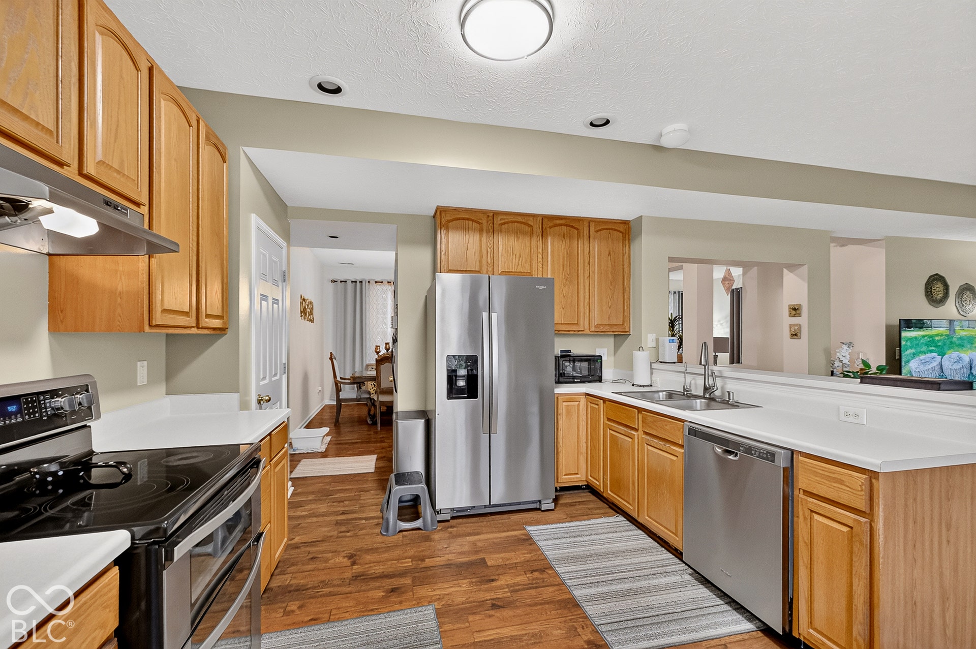 15996 Arbor Grove Boulevard, Noblesville, IN 46060 15996 Arbor Grove Boulevard, Noblesville, IN 46060