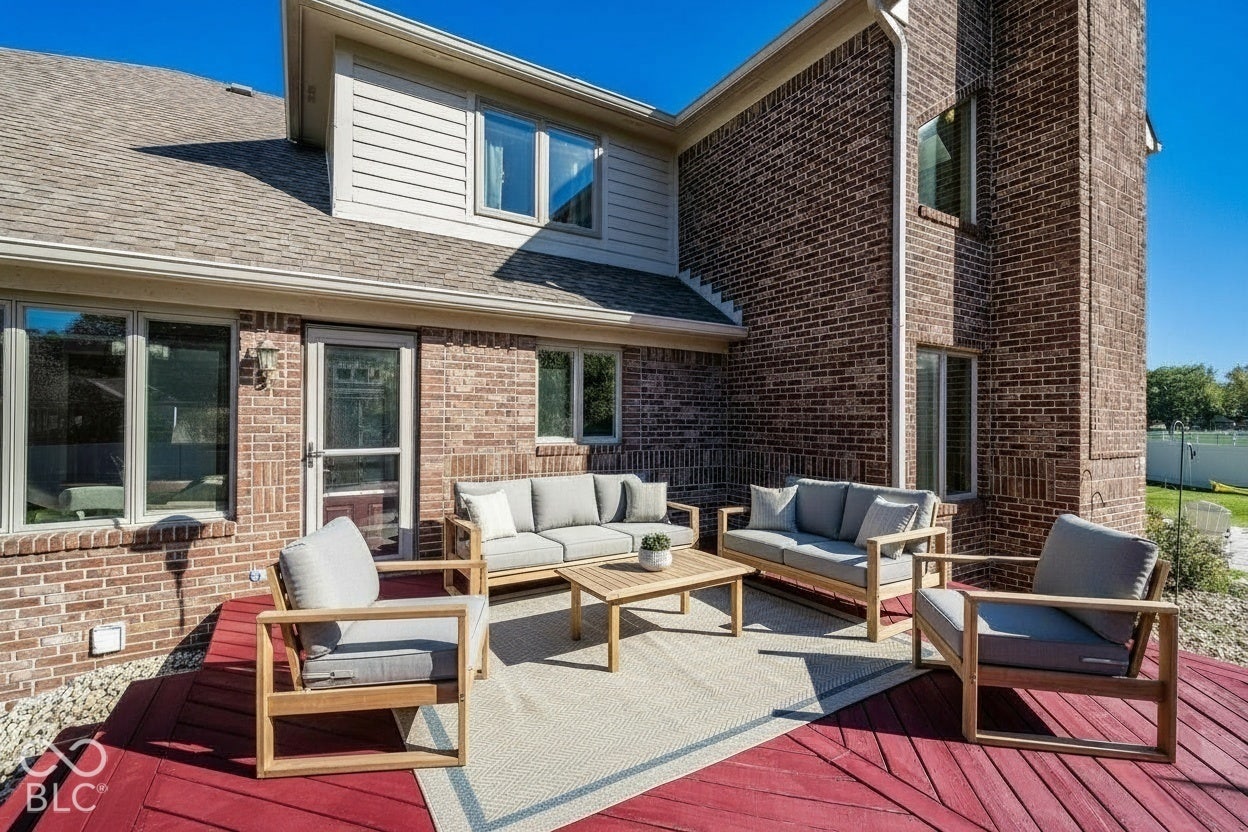 Virtually Altered - Virtually Staged Back Deck