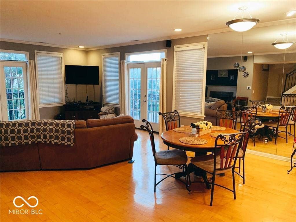 223 N New Jersey Street, Indianapolis, IN 46204