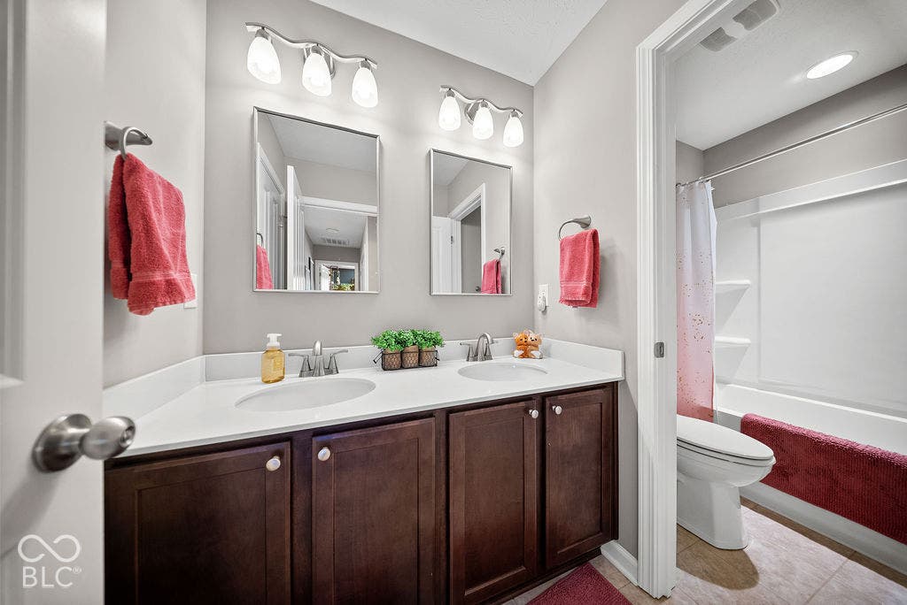 18147 Sunbrook Way, Westfield, IN 46074