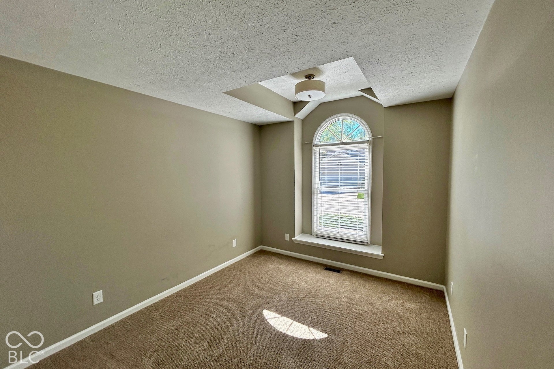 6520 Aintree Terrace, Indianapolis, IN 46250