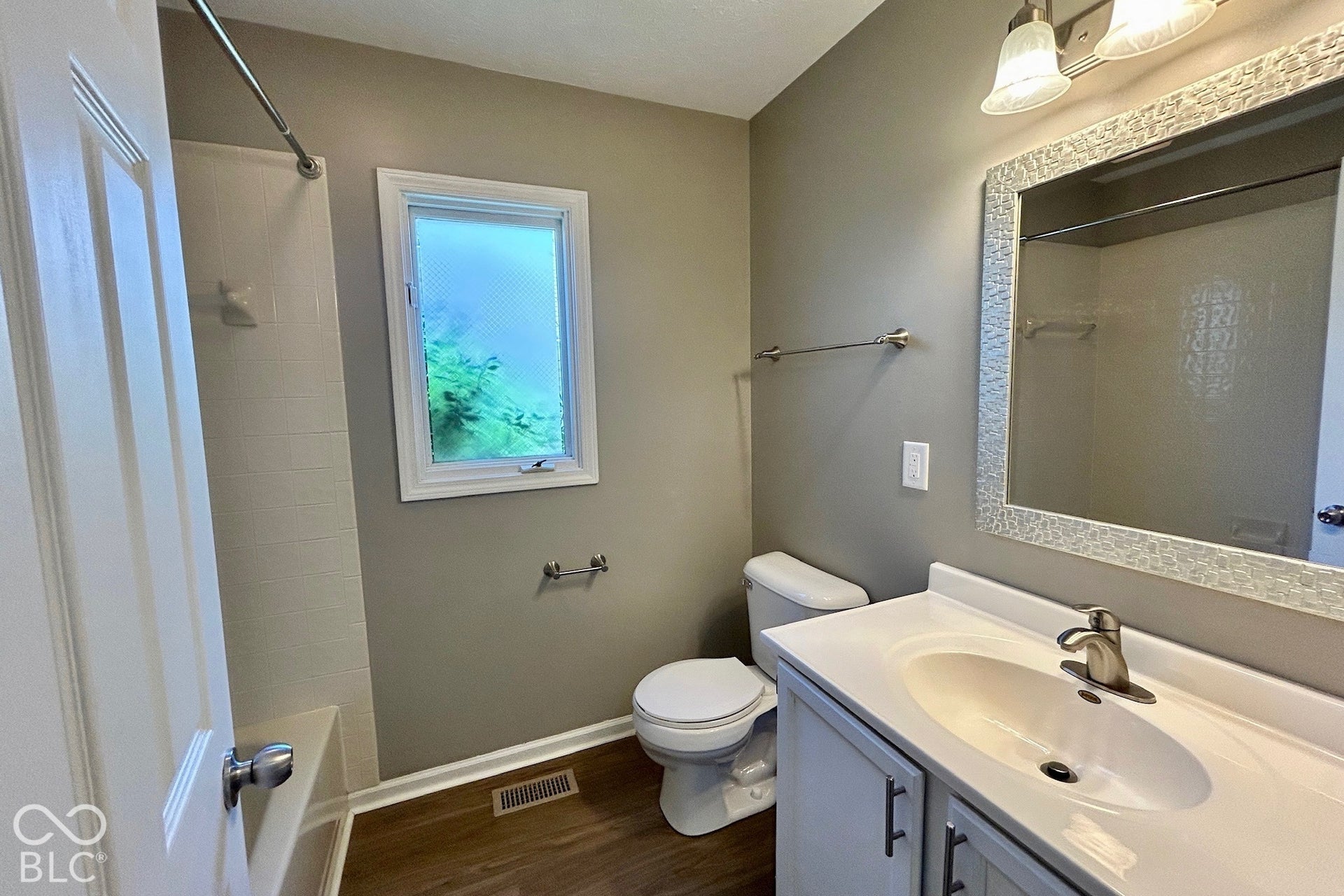 6520 Aintree Terrace, Indianapolis, IN 46250