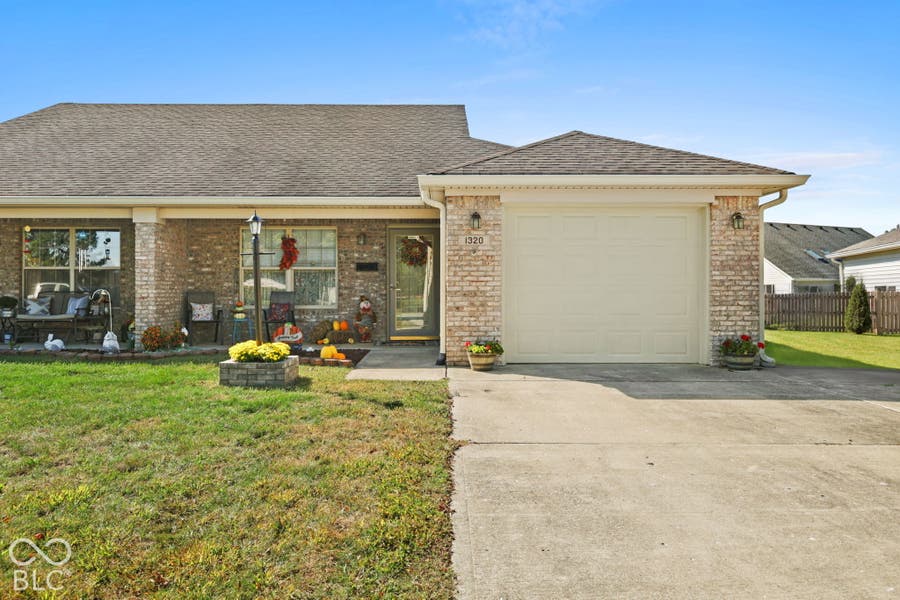 Property photo for 1320 Swan Drive, Franklin, IN