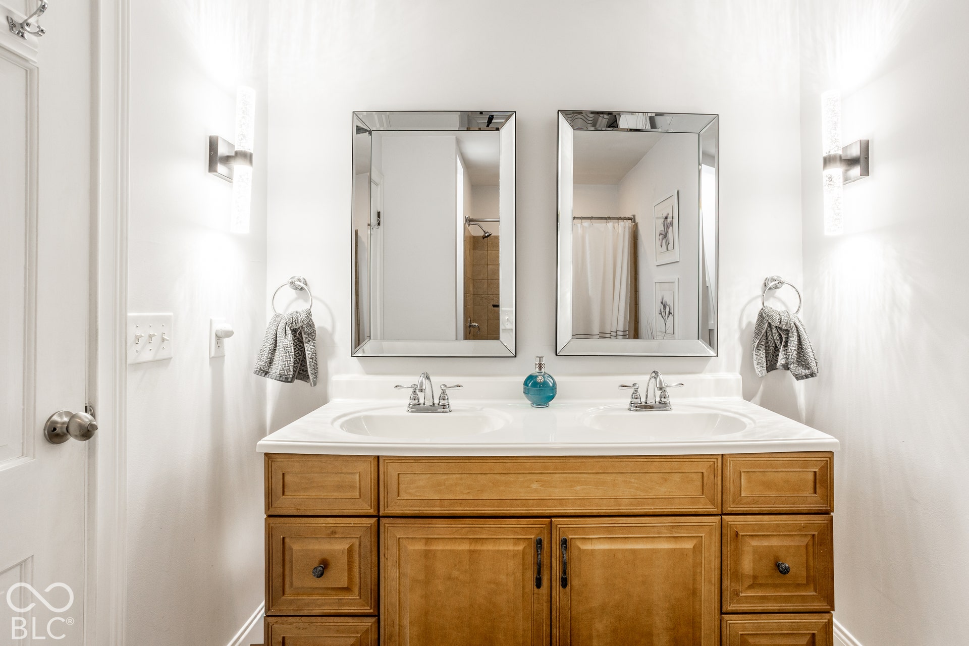 Hall bath on main level