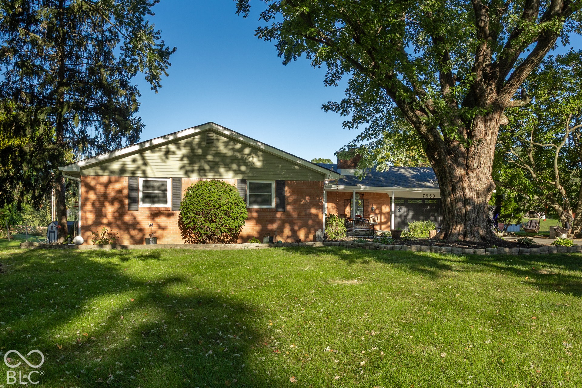 Welcome to 7950 North Whittier Place in Ivy Hills!