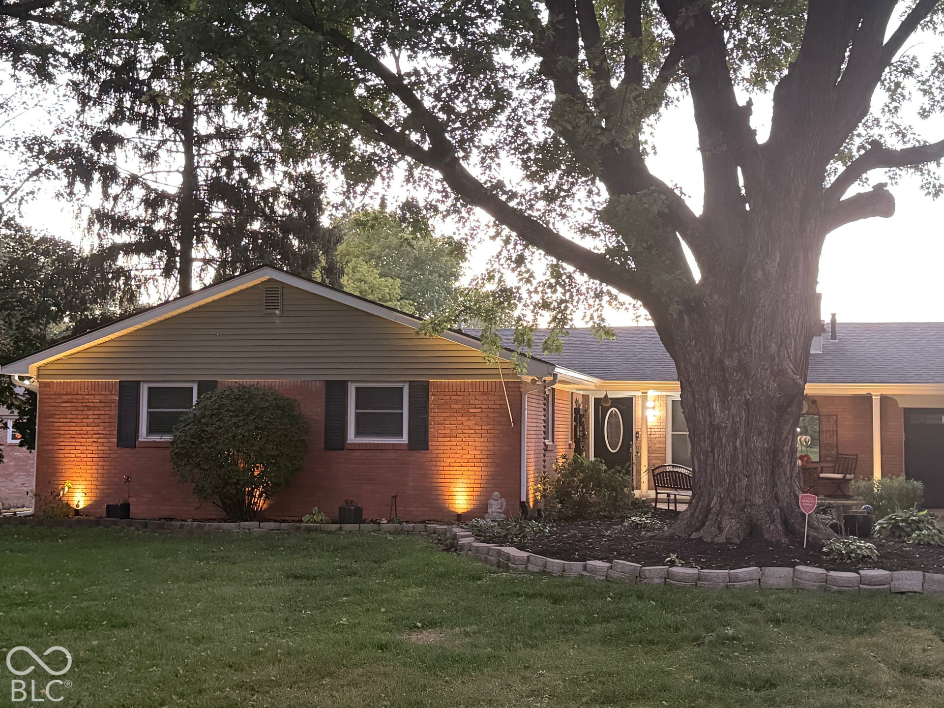 Landscape lighting is so pretty at twilight!