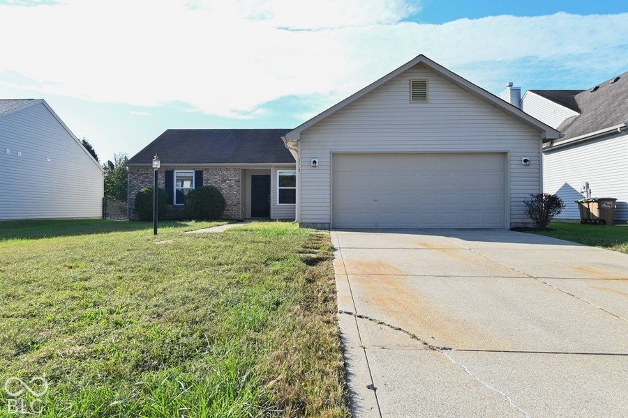 Property photo for 2265 Lakecrest Drive, Columbus, IN