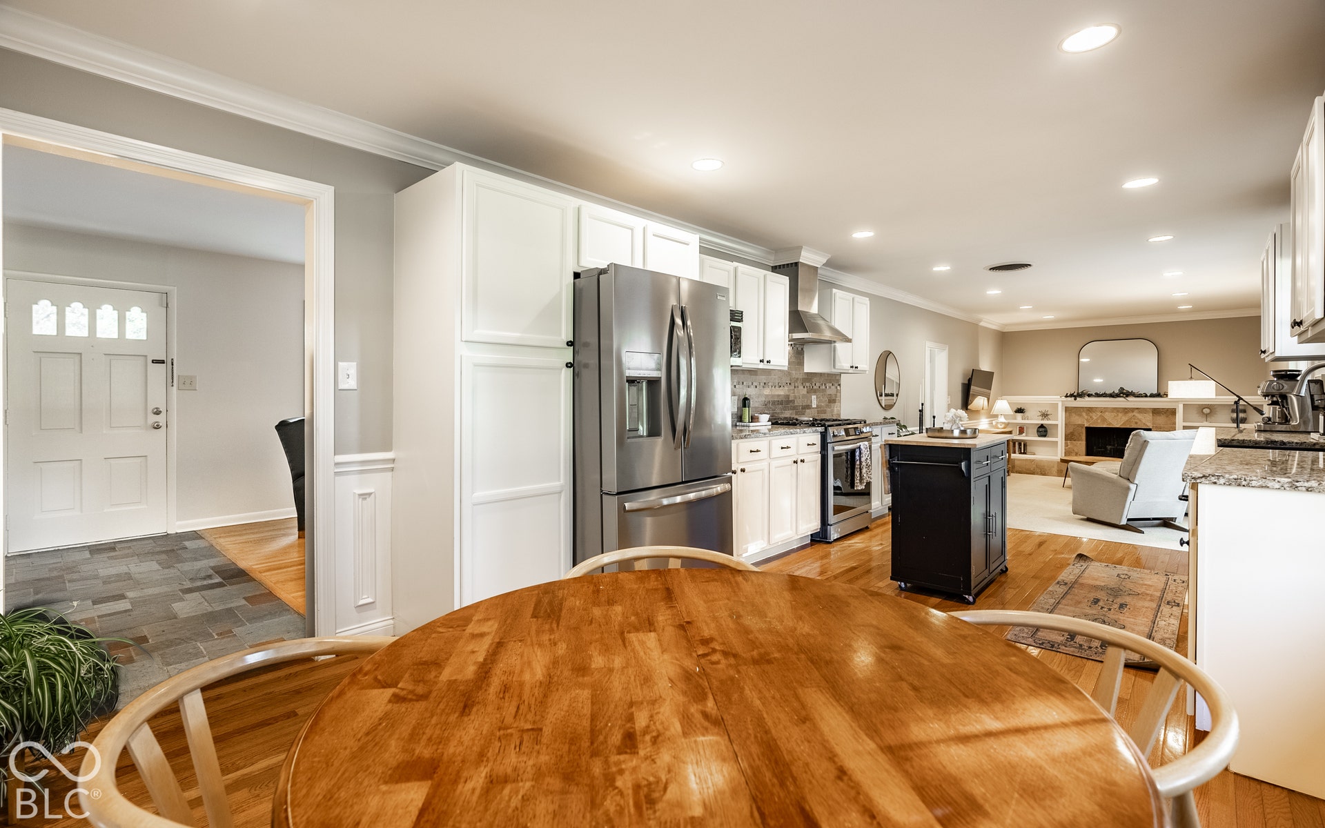 5913 Susan Drive E, Indianapolis, IN 46250