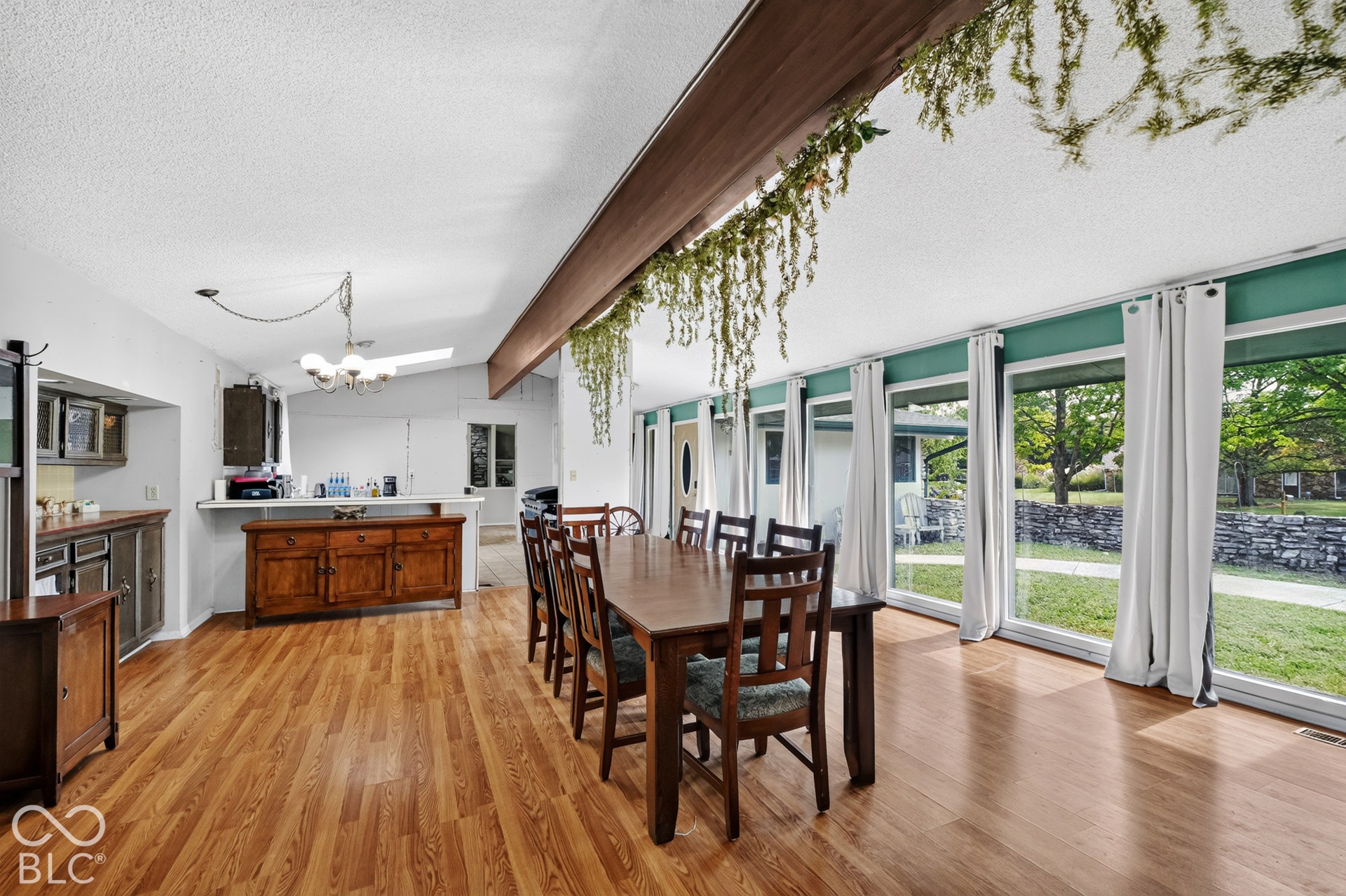 2112 W Sun Valley Parkway, Muncie, IN 47303