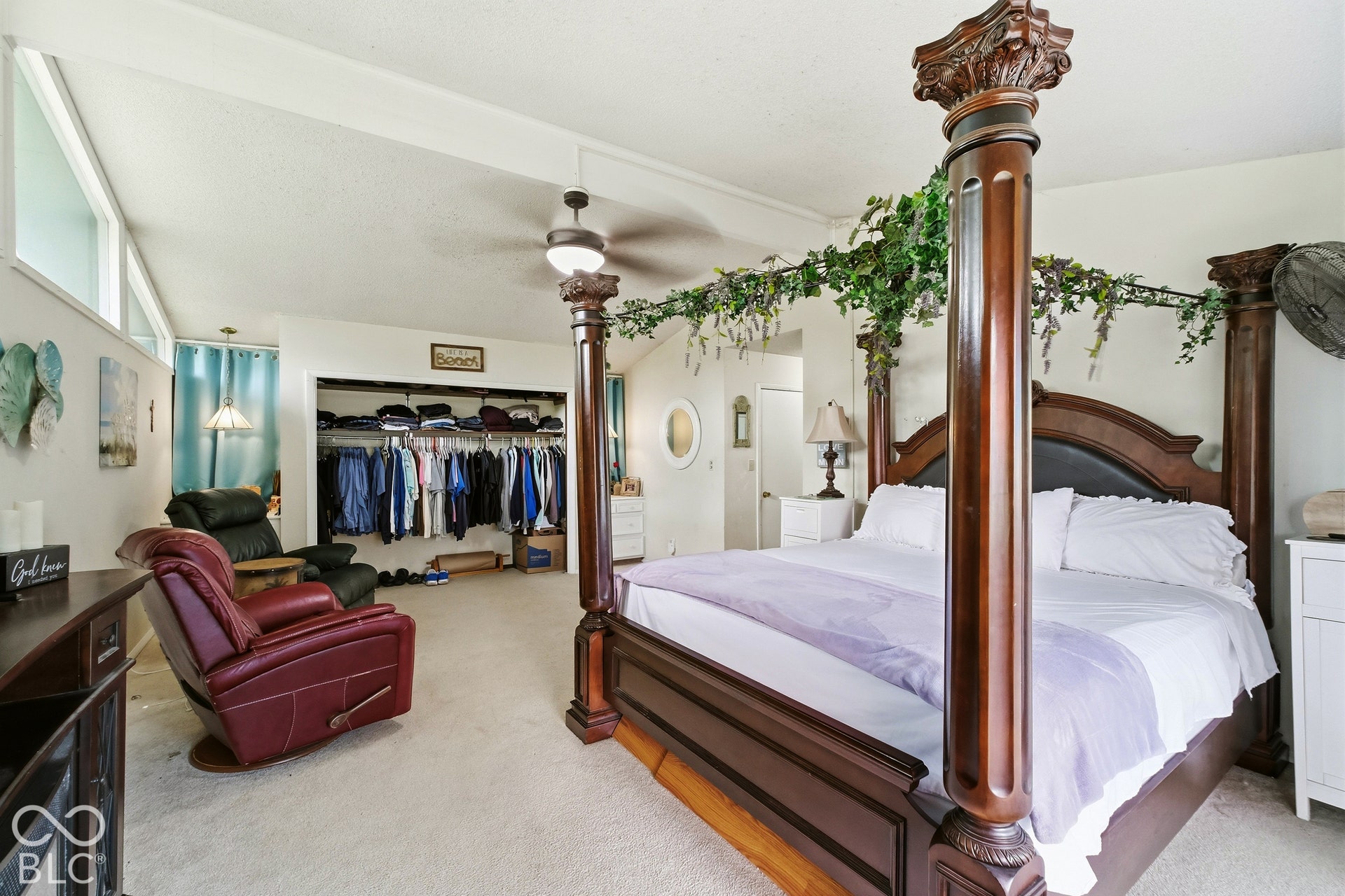 2112 W Sun Valley Parkway, Muncie, IN 47303