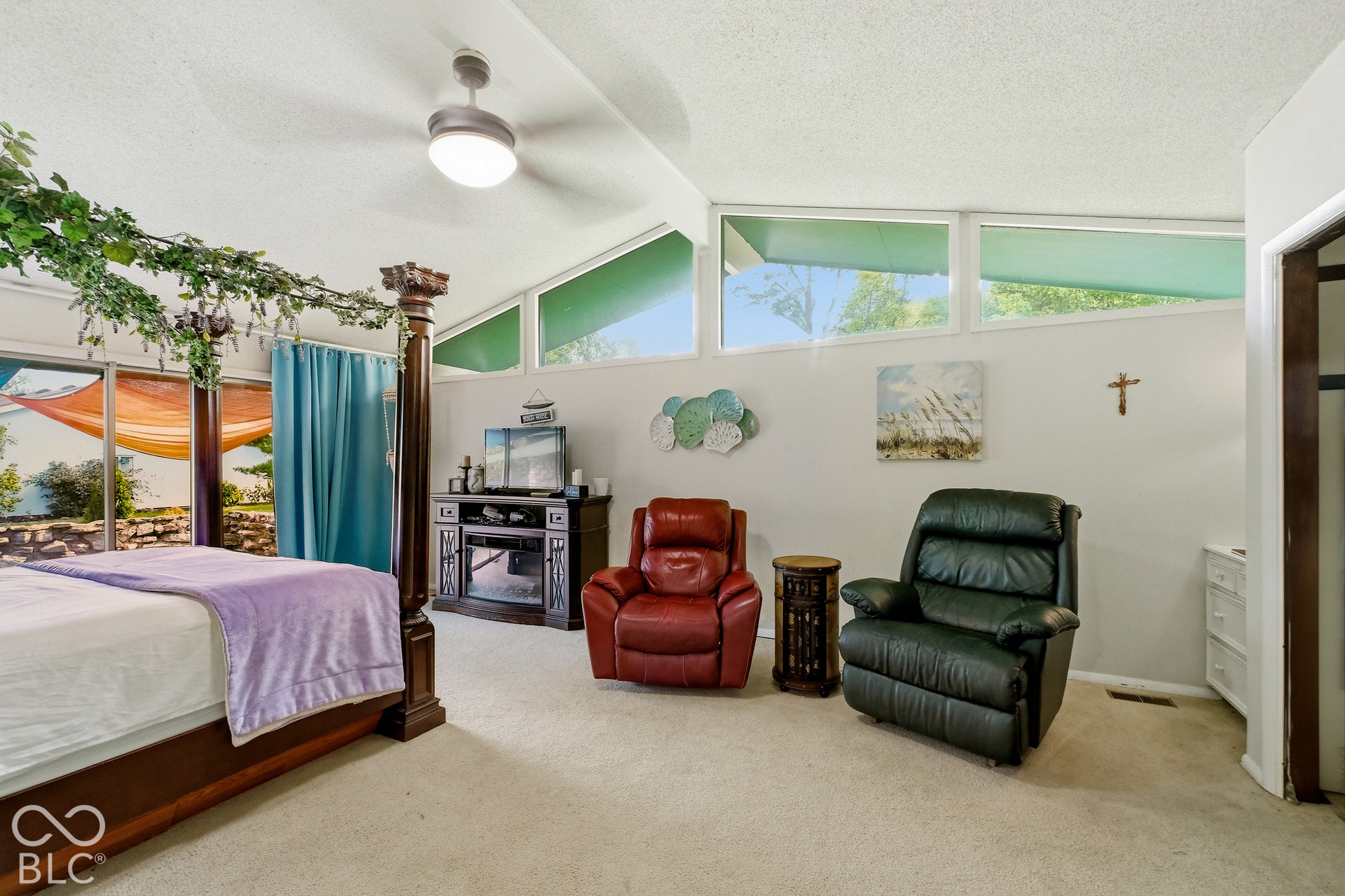 2112 W Sun Valley Parkway, Muncie, IN 47303