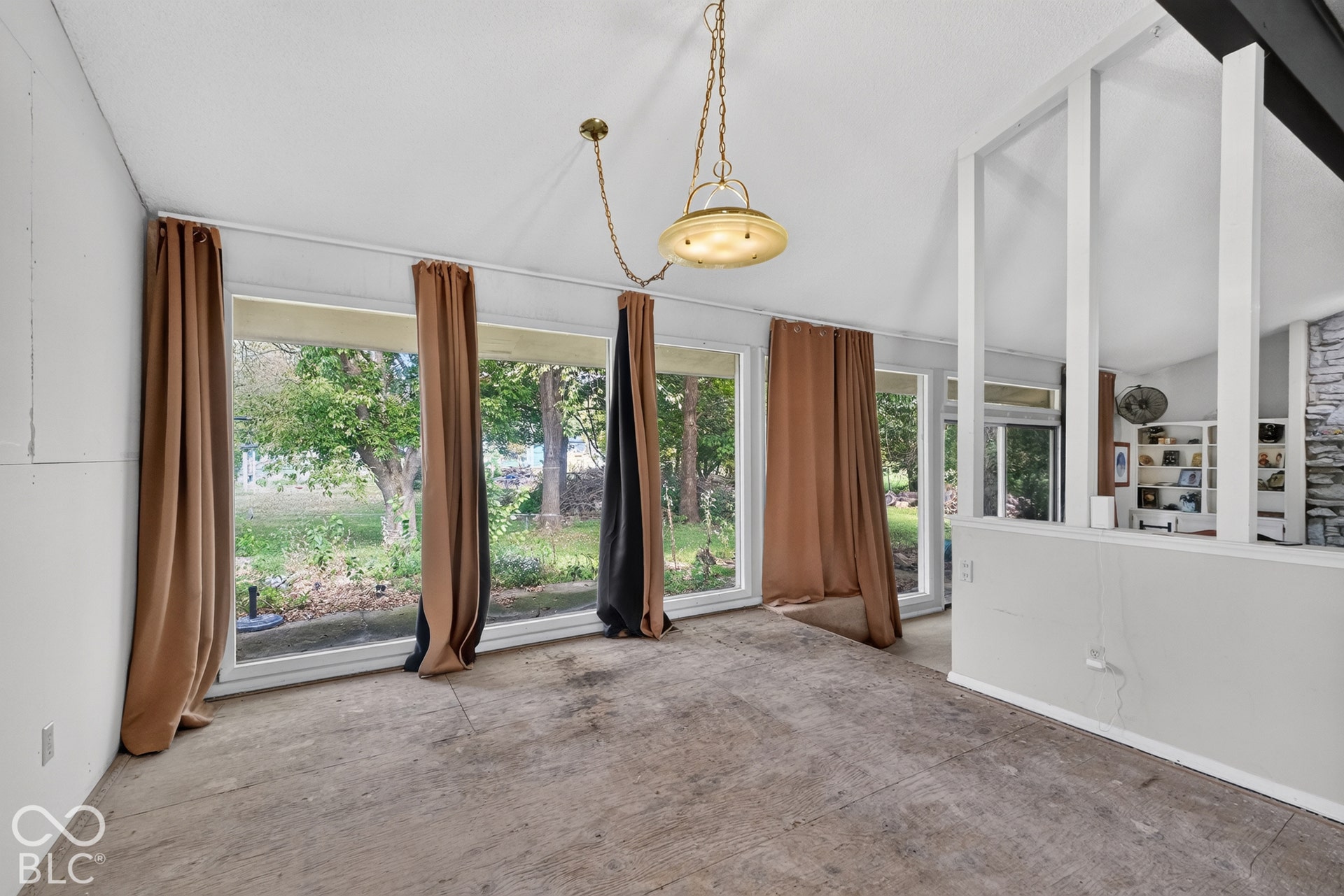 2112 W Sun Valley Parkway, Muncie, IN 47303