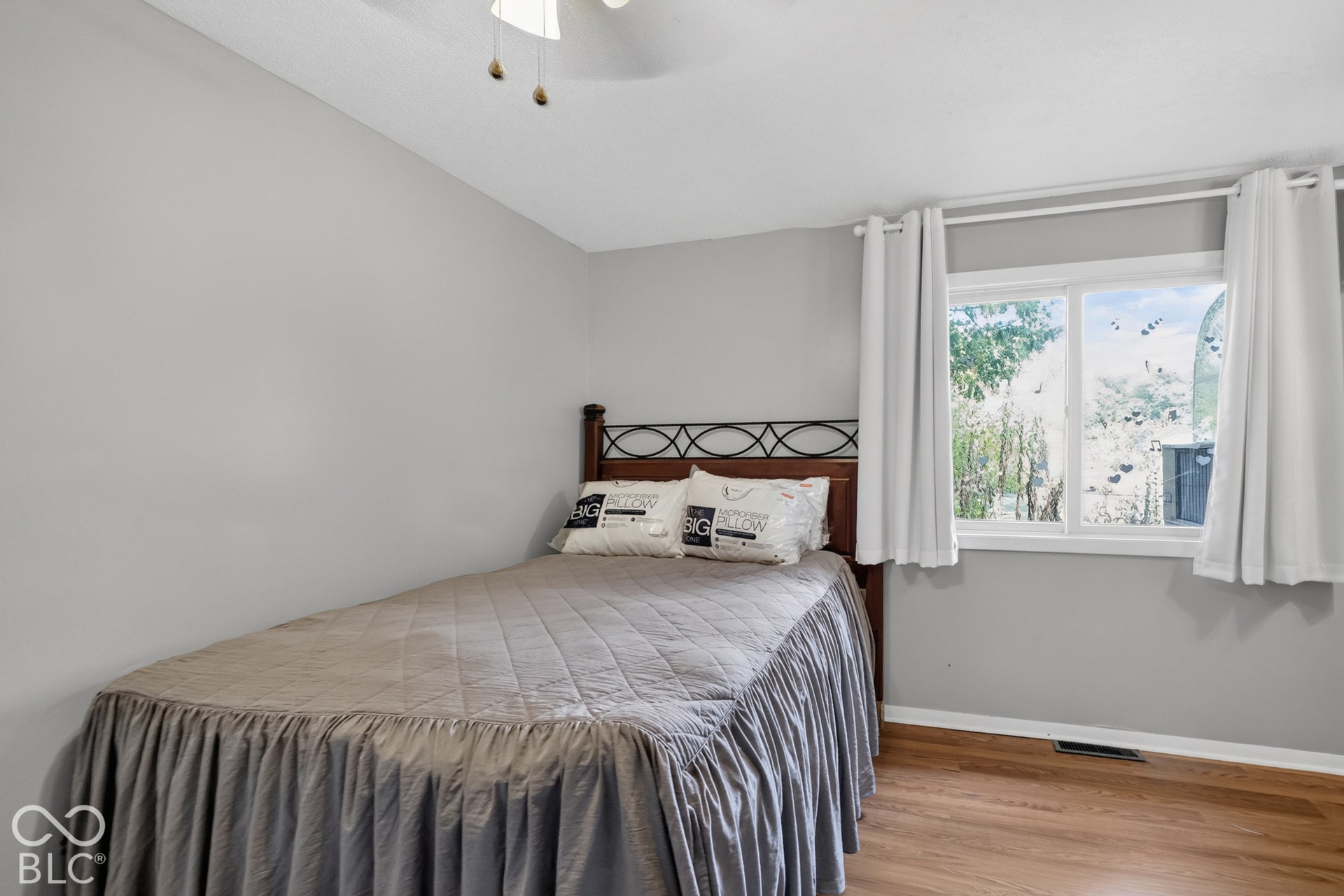2112 W Sun Valley Parkway, Muncie, IN 47303