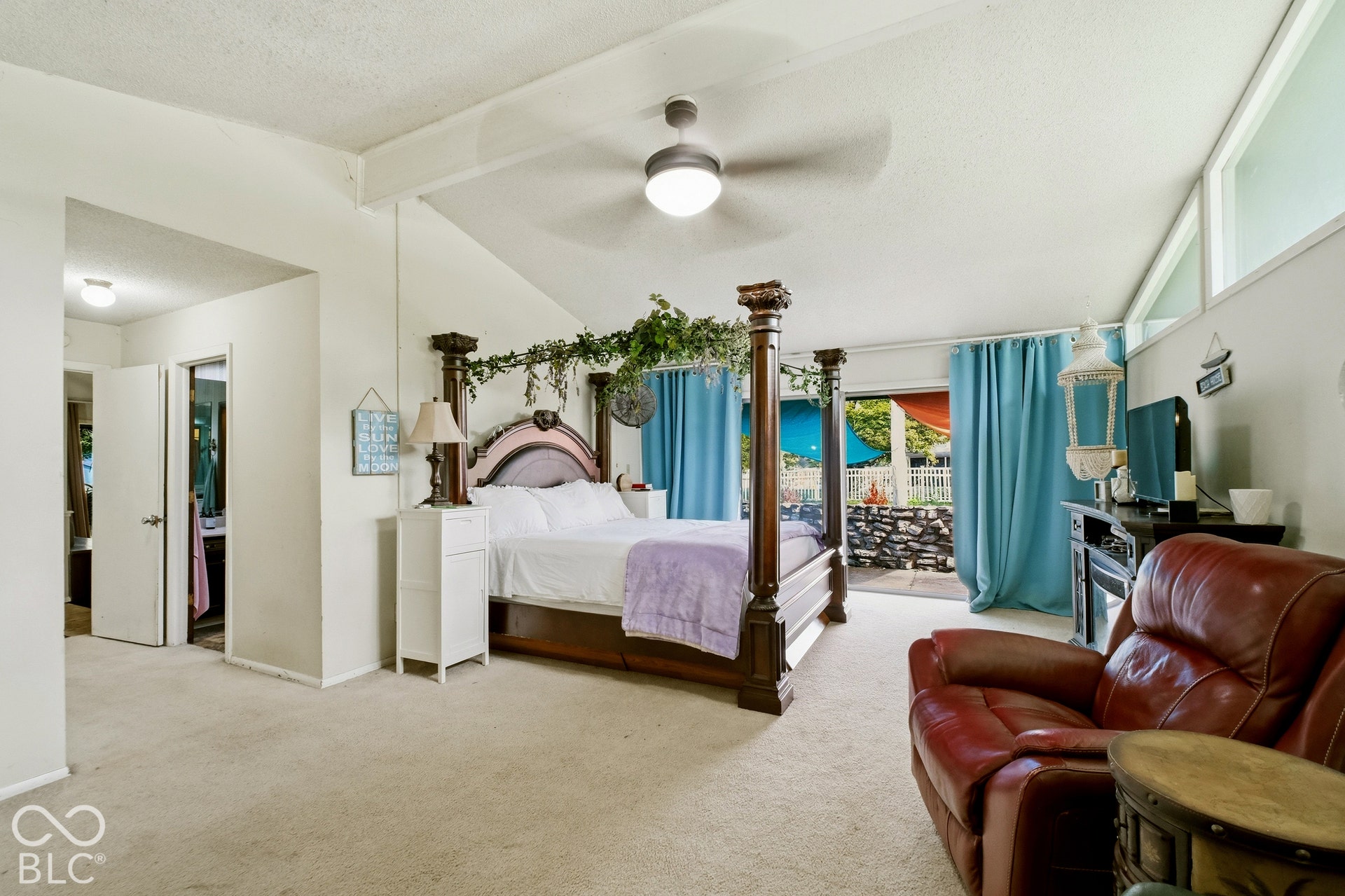 2112 W Sun Valley Parkway, Muncie, IN 47303