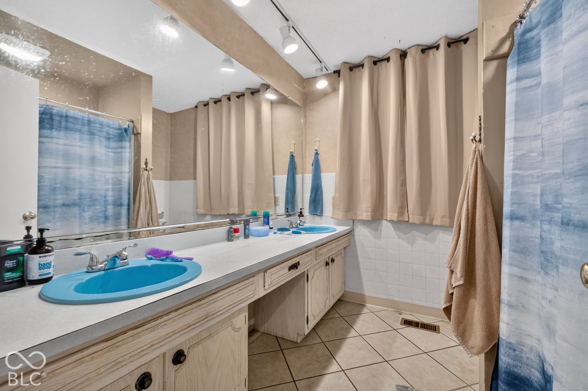 2112 W Sun Valley Parkway, Muncie, IN 47303