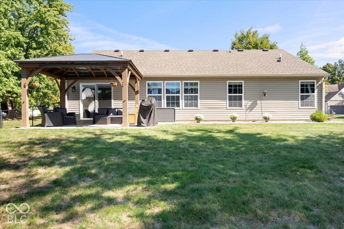 9348 N Bayfield Drive, McCordsville, IN 46055 9348 N Bayfield Drive, McCordsville, IN 46055