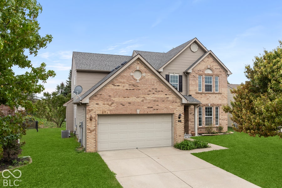 Property photo for 6552 Amherst Way, Zionsville, IN